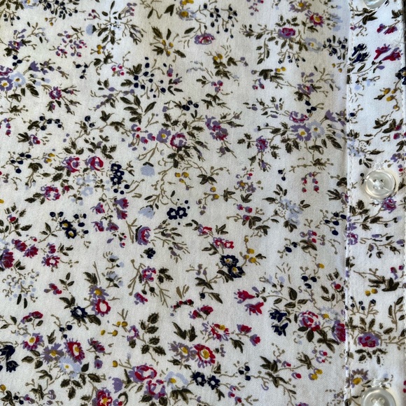 J.Crew - Dainty Floral Print Short Ruffle Sleeve Blouse / Large - Picture 2 of 8